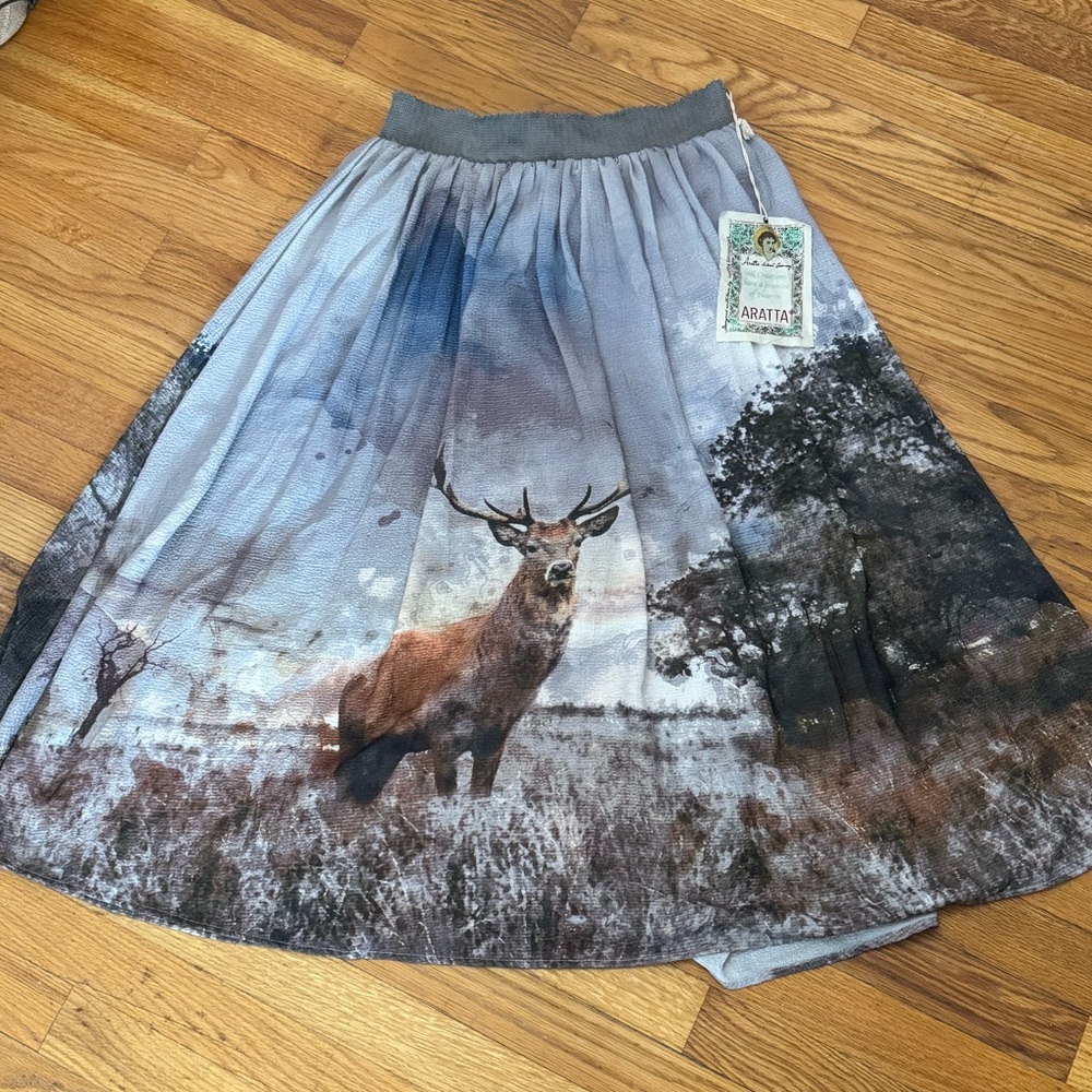 Aratta Skirt